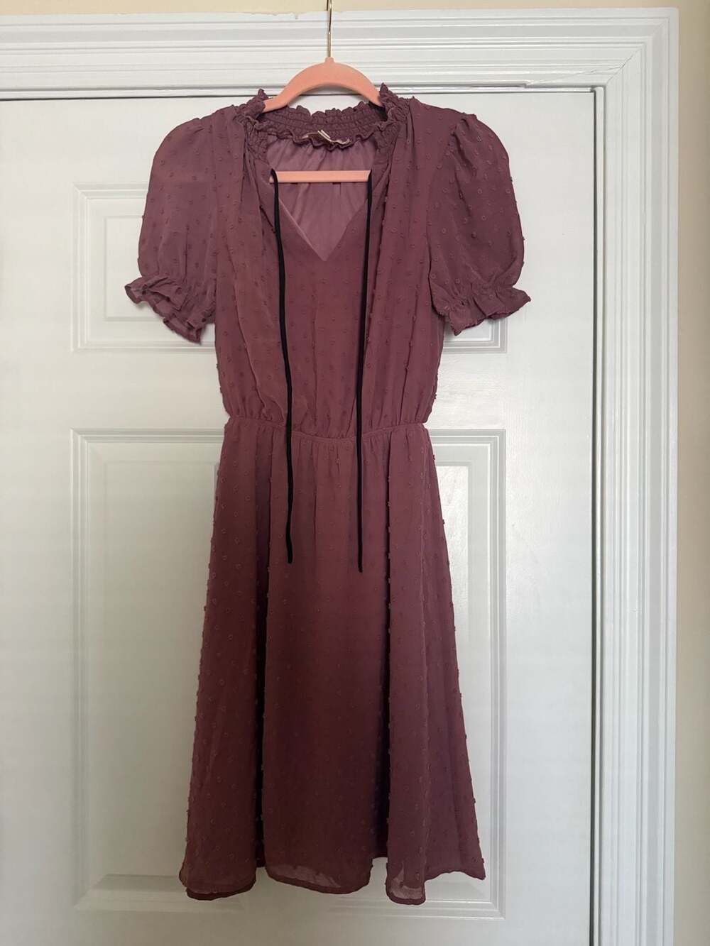 Monteau Los Angeles Dress Size S Mauve Polka Dot Flutter Sleeve V-Neck
